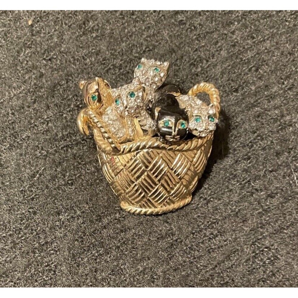 Vtg Cats Kitten Basket Green Clear Rhinestone Enamel Pin Brooch Nice 1.5" x1.5"